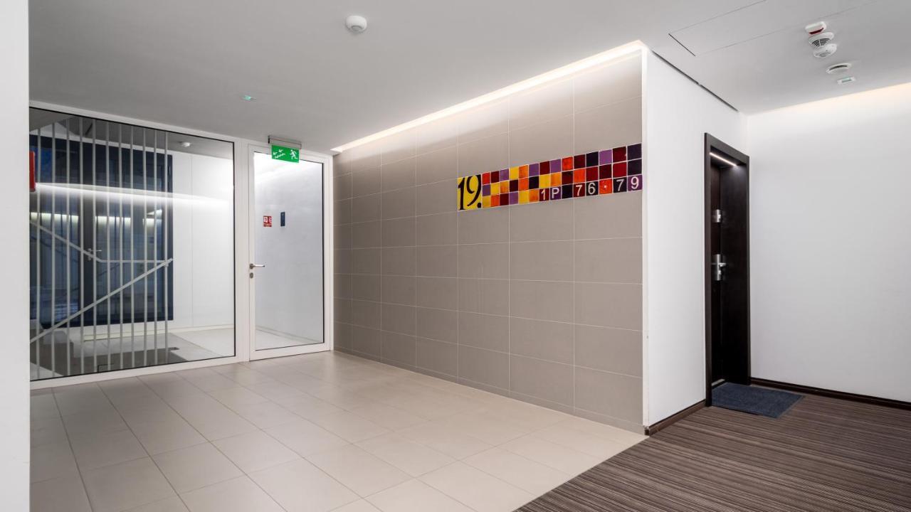 ורשה Apartamenty Sun & Snow 19 Dzielnica With Free Parking מראה חיצוני תמונה