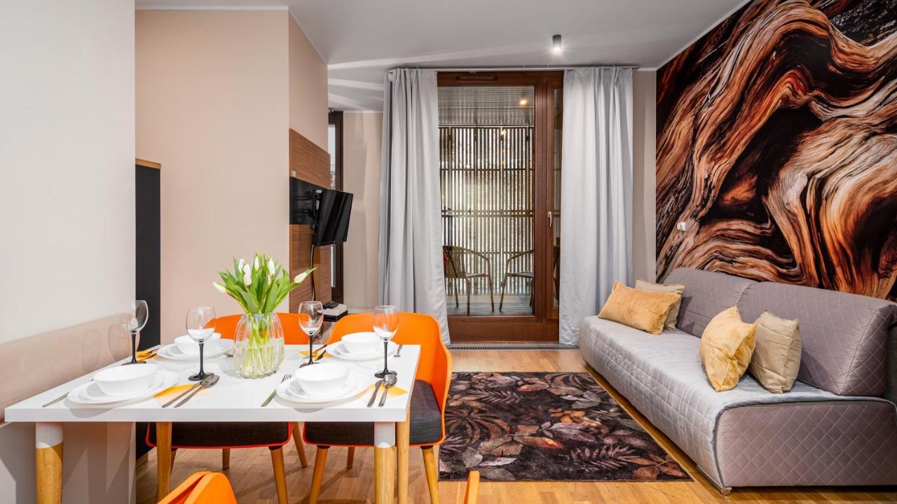ורשה Apartamenty Sun & Snow 19 Dzielnica With Free Parking מראה חיצוני תמונה