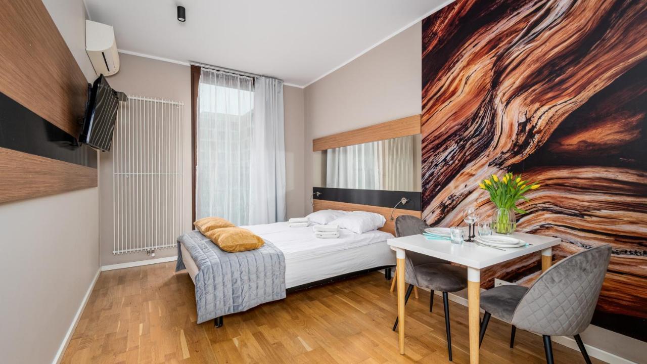 ורשה Apartamenty Sun & Snow 19 Dzielnica With Free Parking מראה חיצוני תמונה