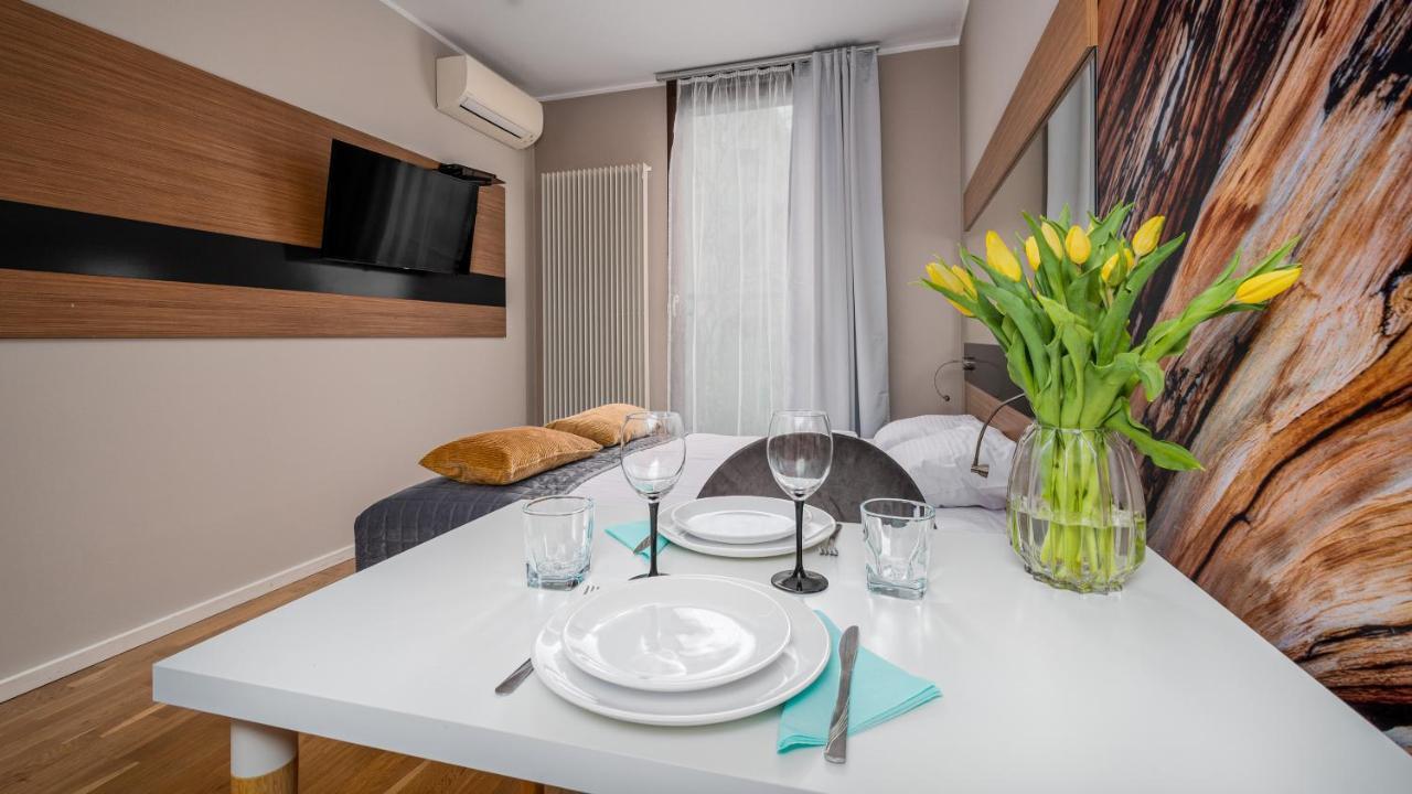 ורשה Apartamenty Sun & Snow 19 Dzielnica With Free Parking מראה חיצוני תמונה