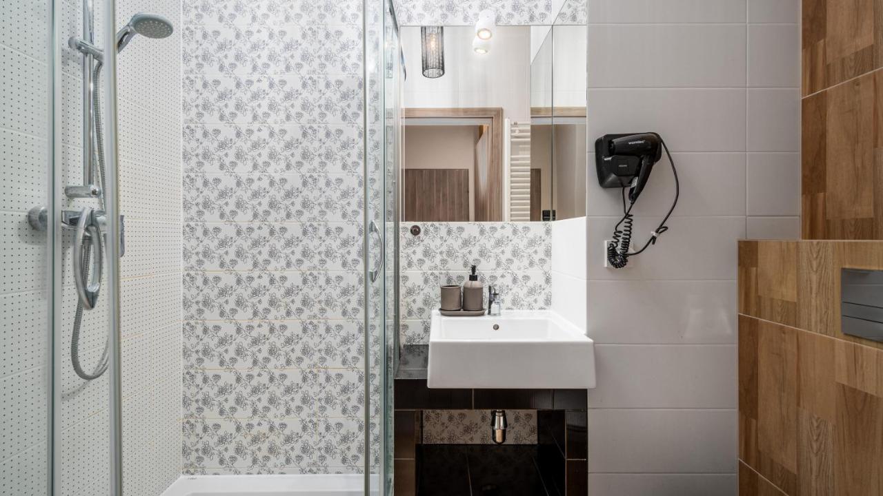 ורשה Apartamenty Sun & Snow 19 Dzielnica With Free Parking מראה חיצוני תמונה