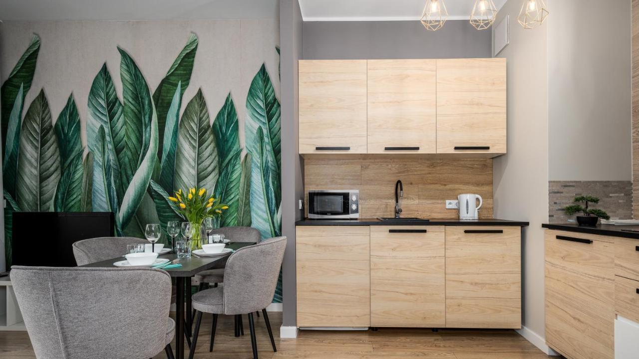 ורשה Apartamenty Sun & Snow 19 Dzielnica With Free Parking מראה חיצוני תמונה