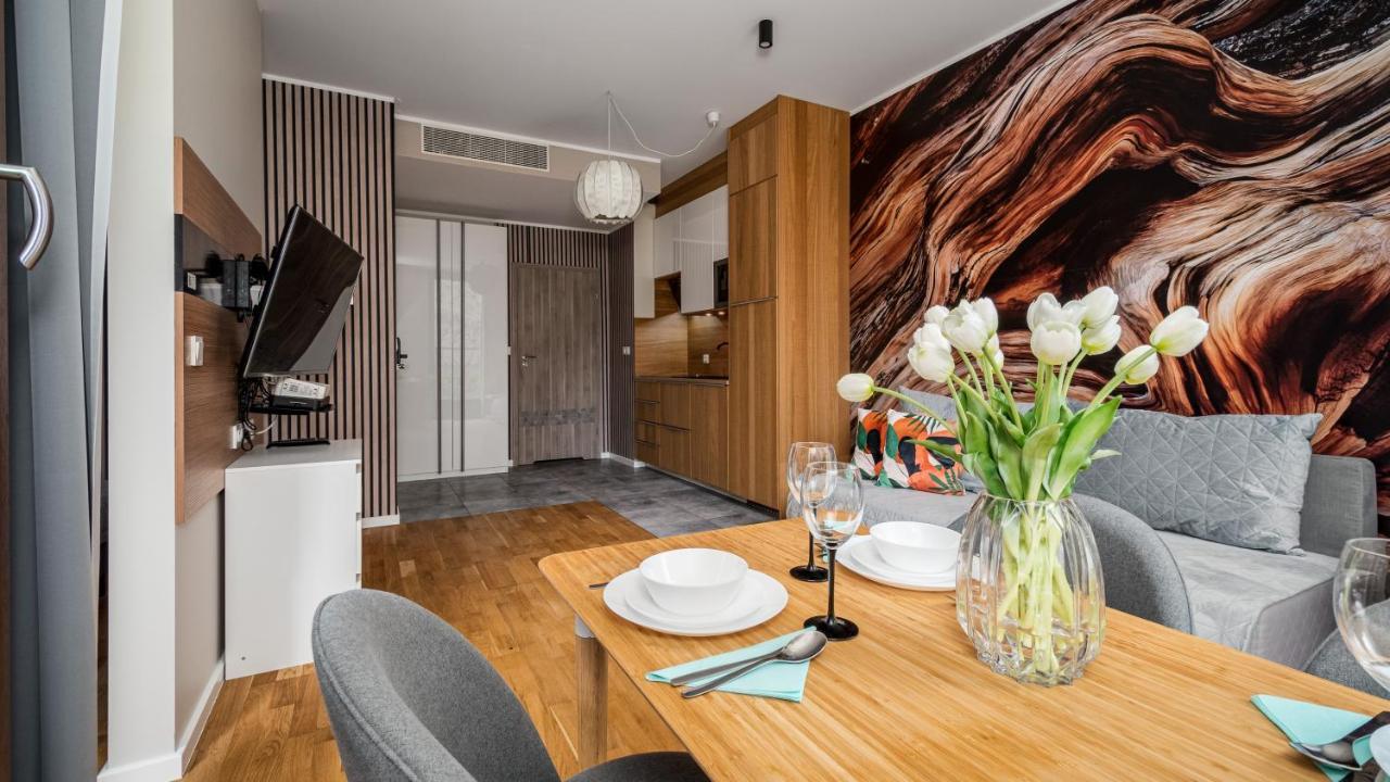 ורשה Apartamenty Sun & Snow 19 Dzielnica With Free Parking מראה חיצוני תמונה