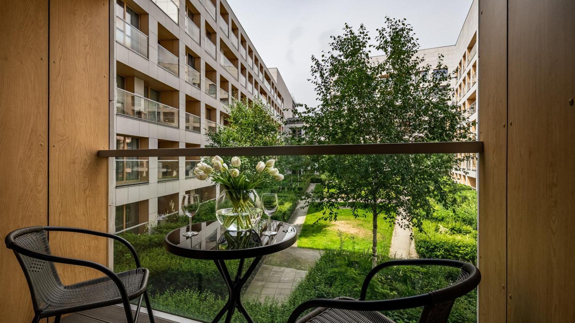 ורשה Apartamenty Sun & Snow 19 Dzielnica With Free Parking מראה חיצוני תמונה